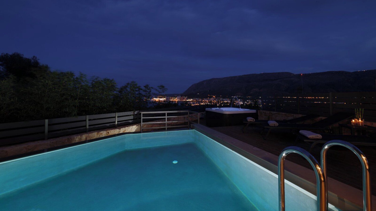 Photo of Outdoor in Souda