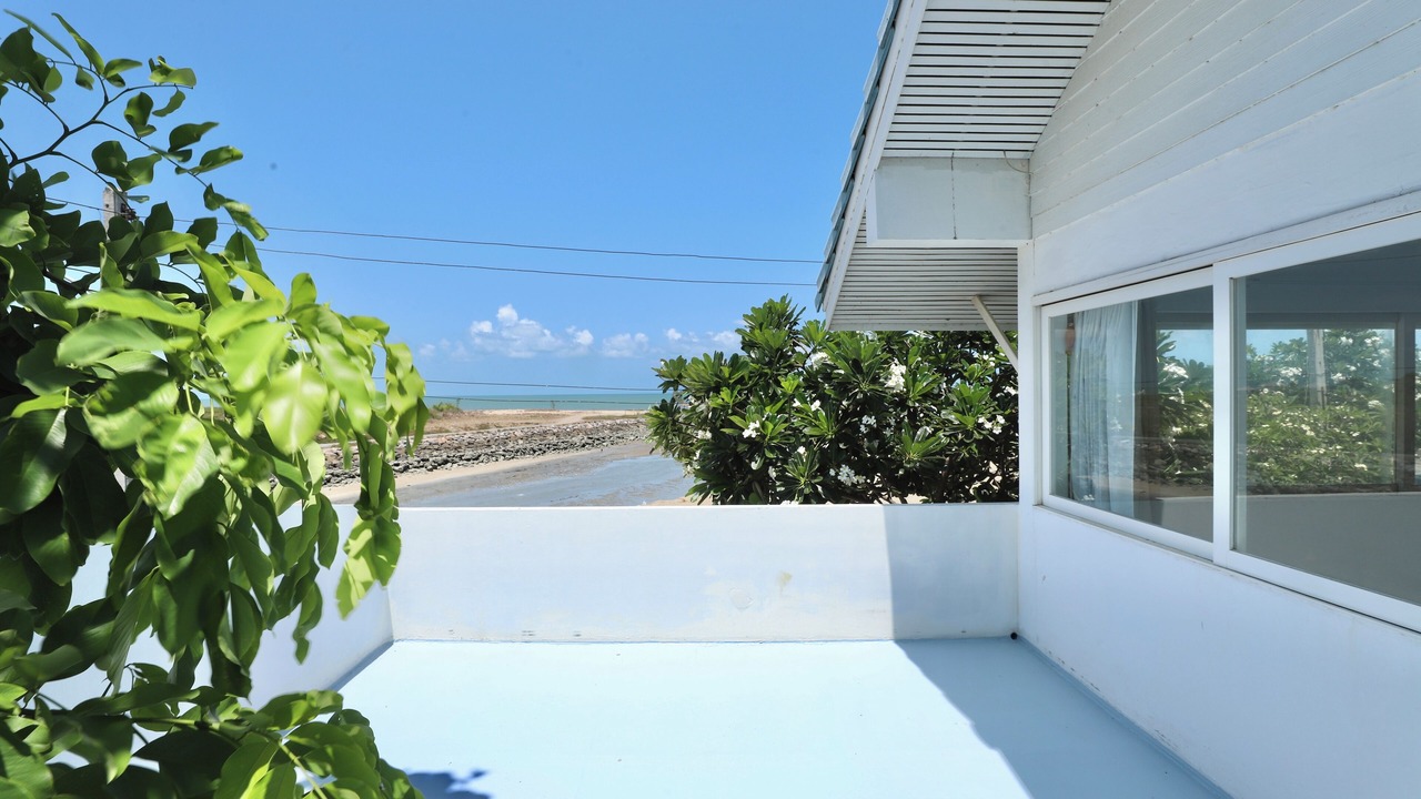 Photo of Outdoor in Laem Phak Bia