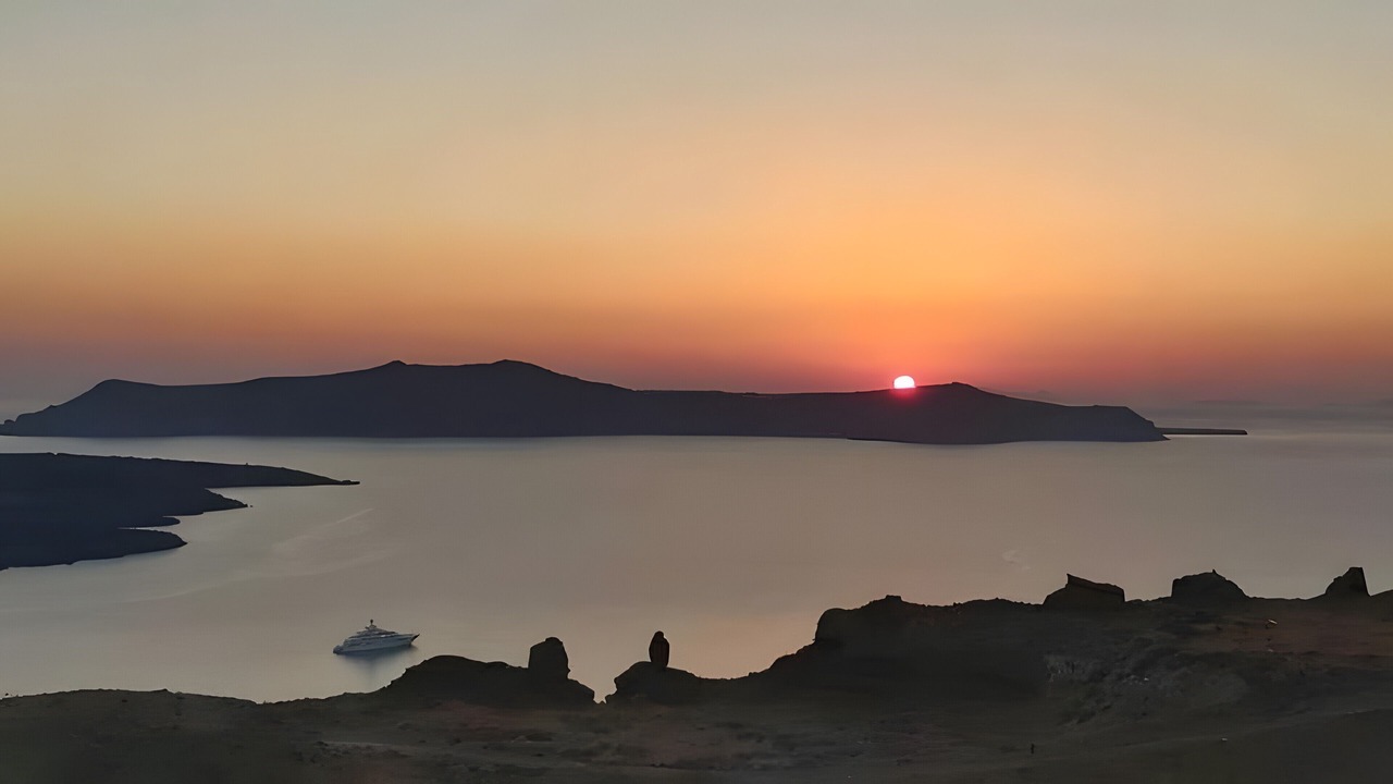 Photo of Others in Perissa