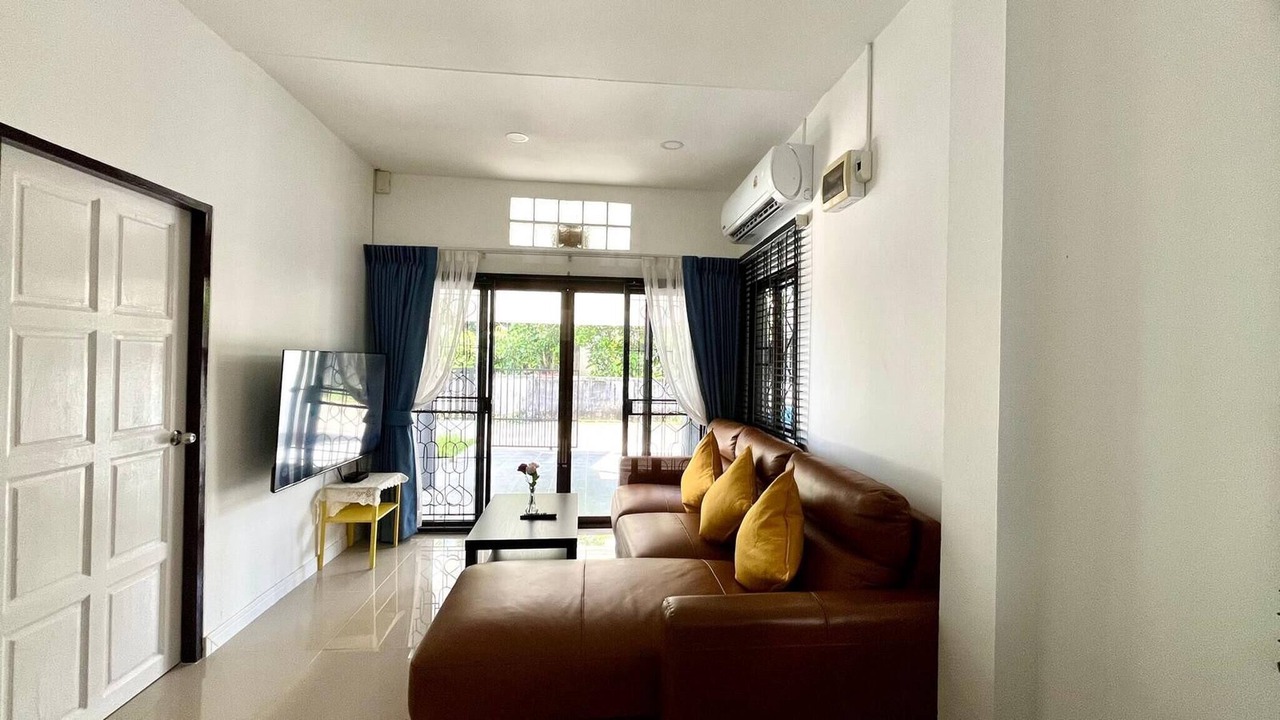 Photo of Livingroom in Kathu