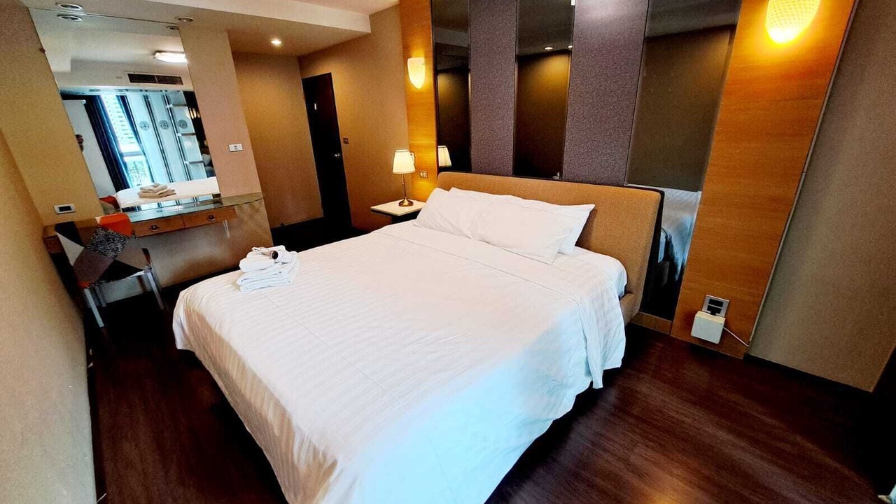 Photo of Bedroom in Khlong Toei Nuea