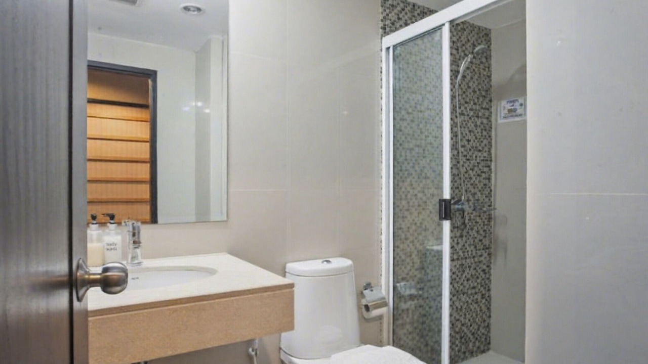 Photo of Bathroom in Khlong Toei Nuea