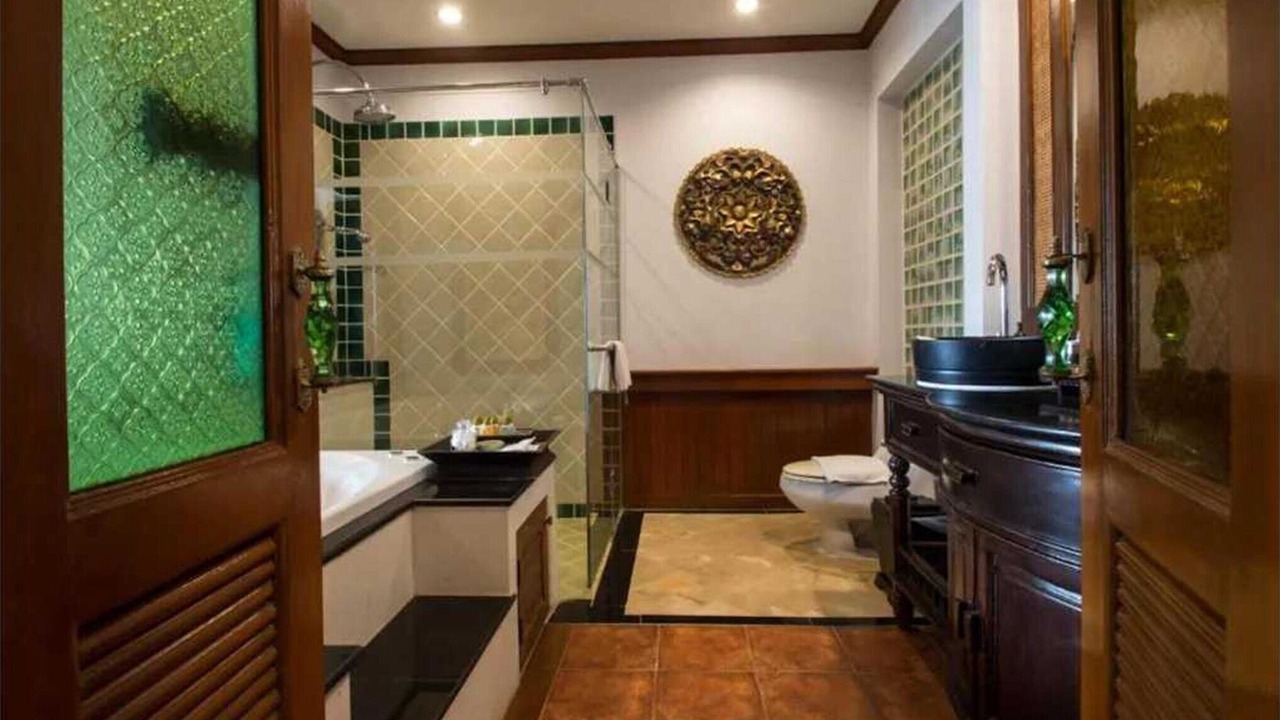 Photo of Bathroom in Old City