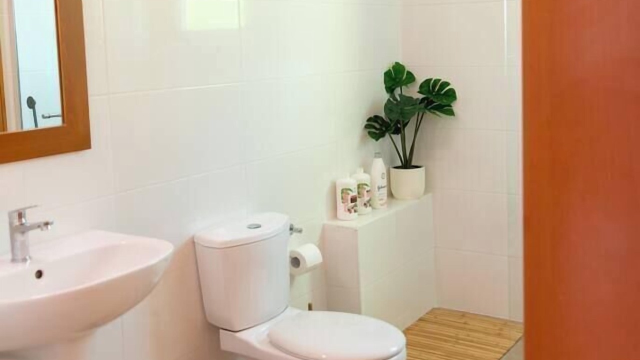 Photo of Bathroom in Oroklini