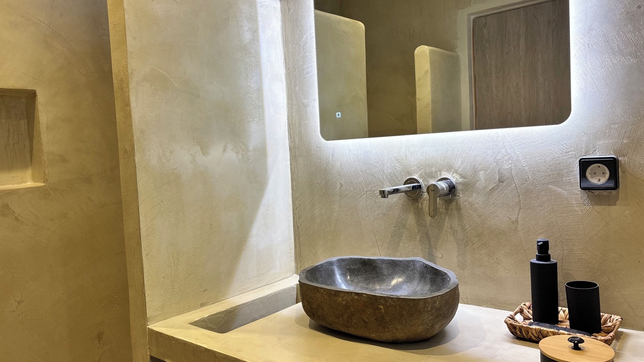 Photo of Bathroom in Kamari