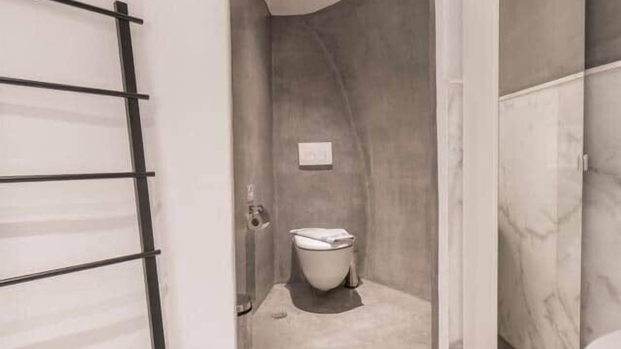 Photo of Bathroom in Vothon