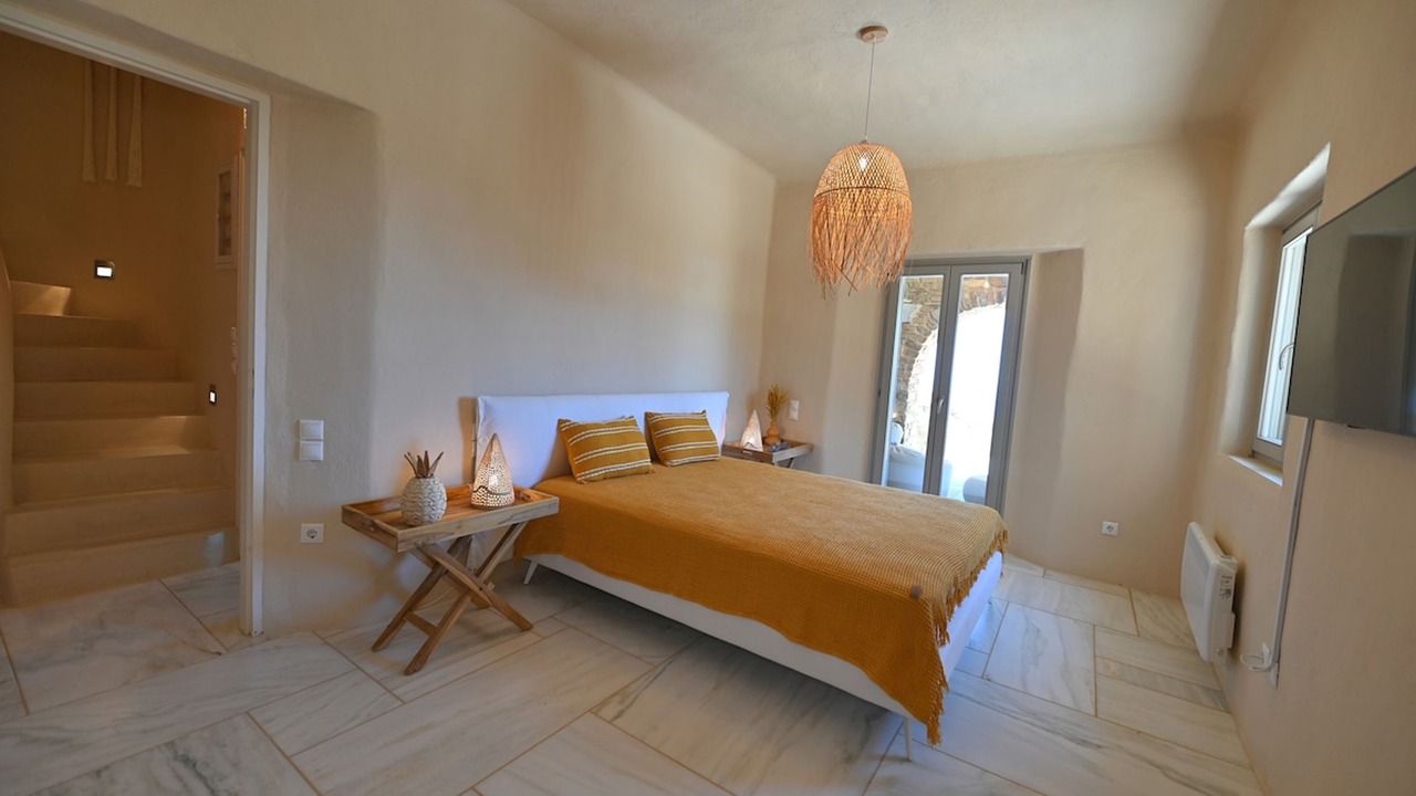Photo of Bedroom in Exomvourgo