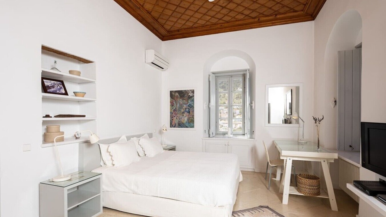 Photo of Bedroom in Hydra