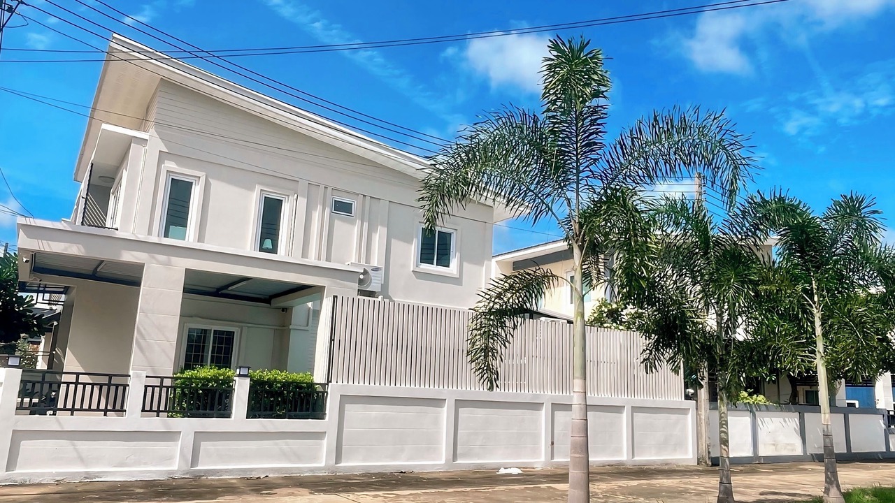 Photo of Outdoor in Warin Chamrap