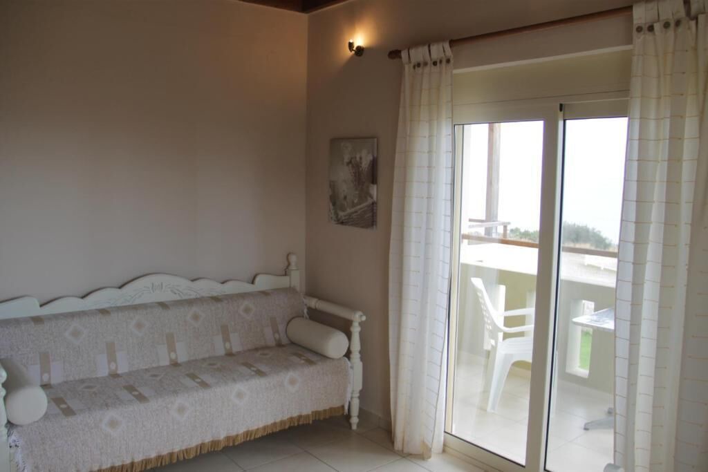 Photo of Livingroom in Fragkokastello