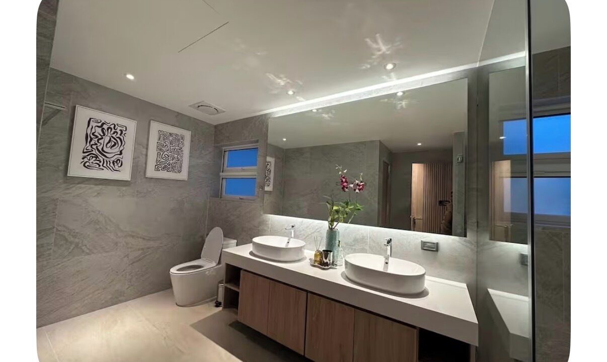Photo of Bathroom in Koh Kaew