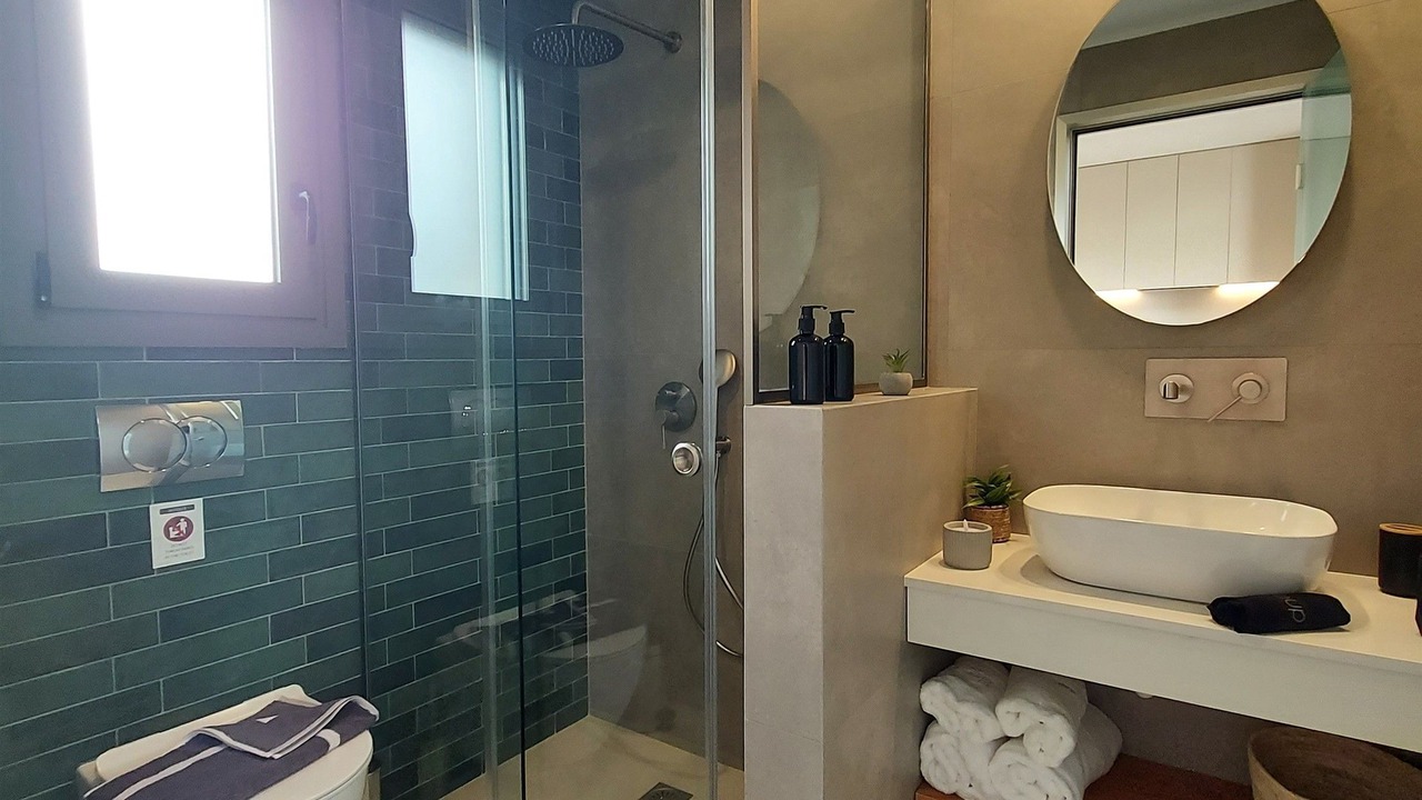 Photo of Bathroom in Platanes