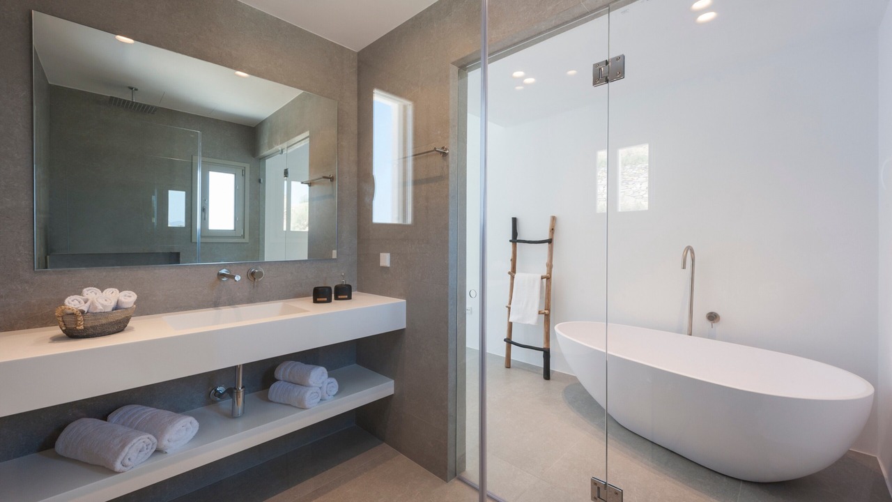 Photo of Bathroom in Paros