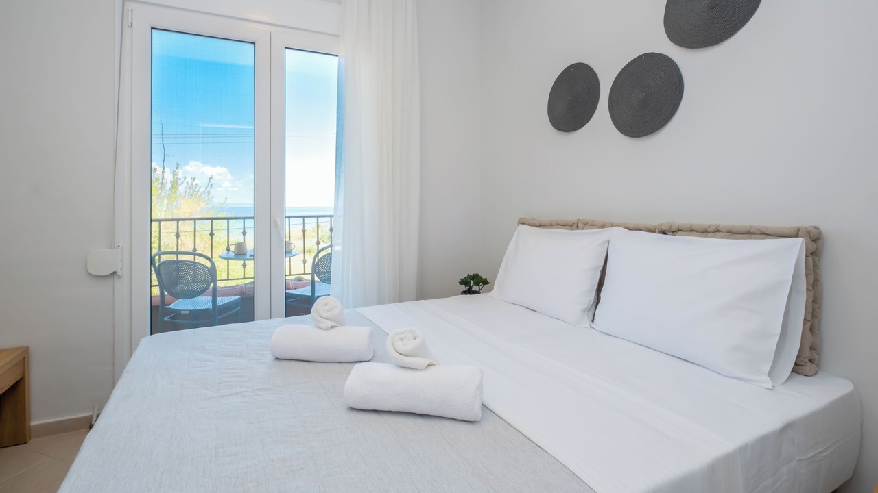 Photo of Bedroom in Polichrono