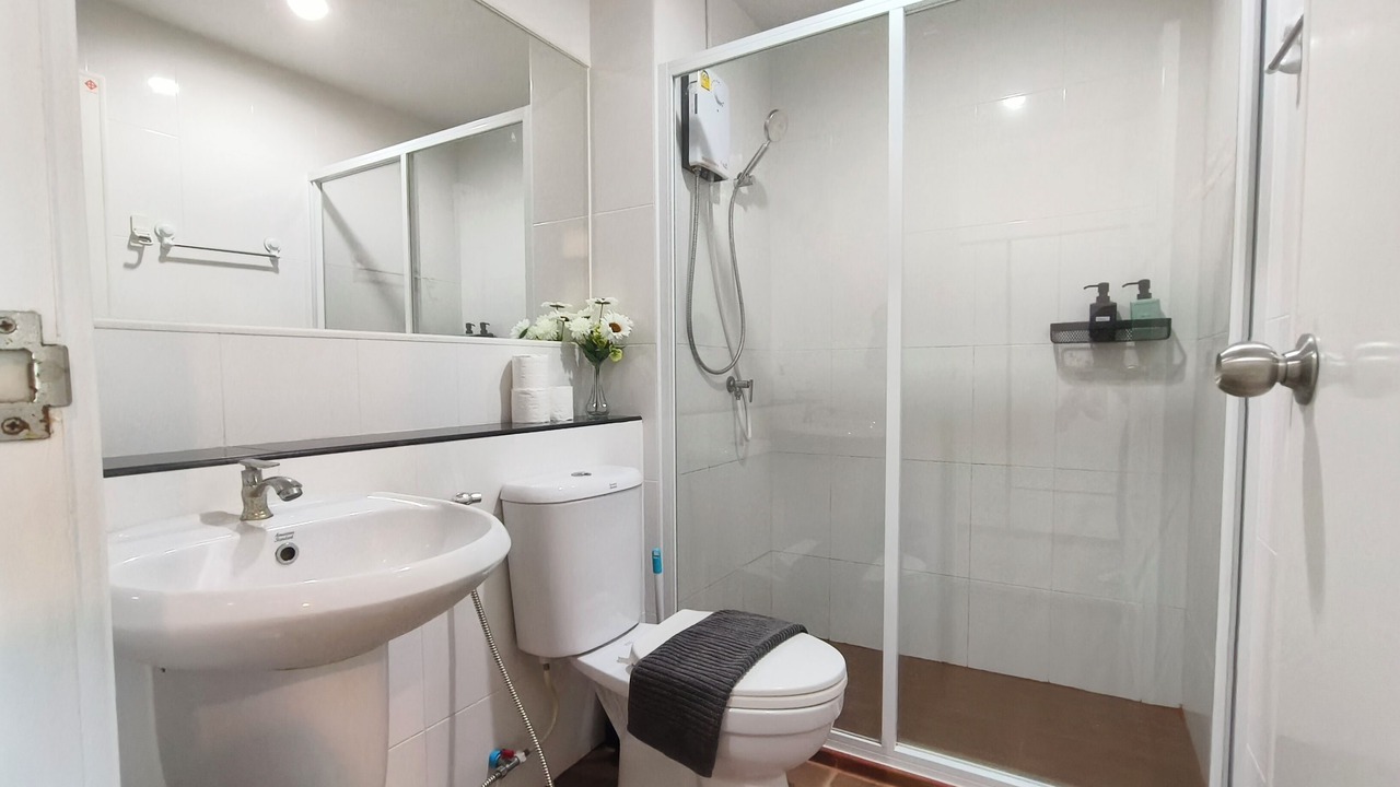 Photo of Bathroom in Phra Khanong