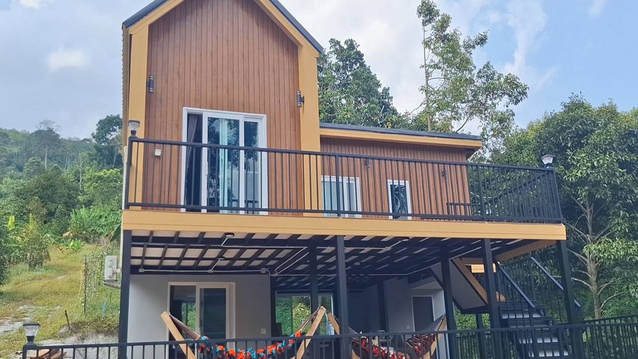 Photo of Outdoor in Ron Phibun