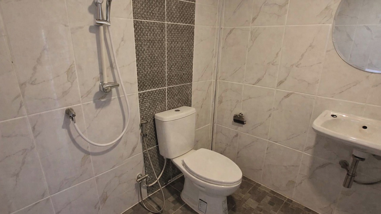 Photo of Bathroom in Ron Phibun