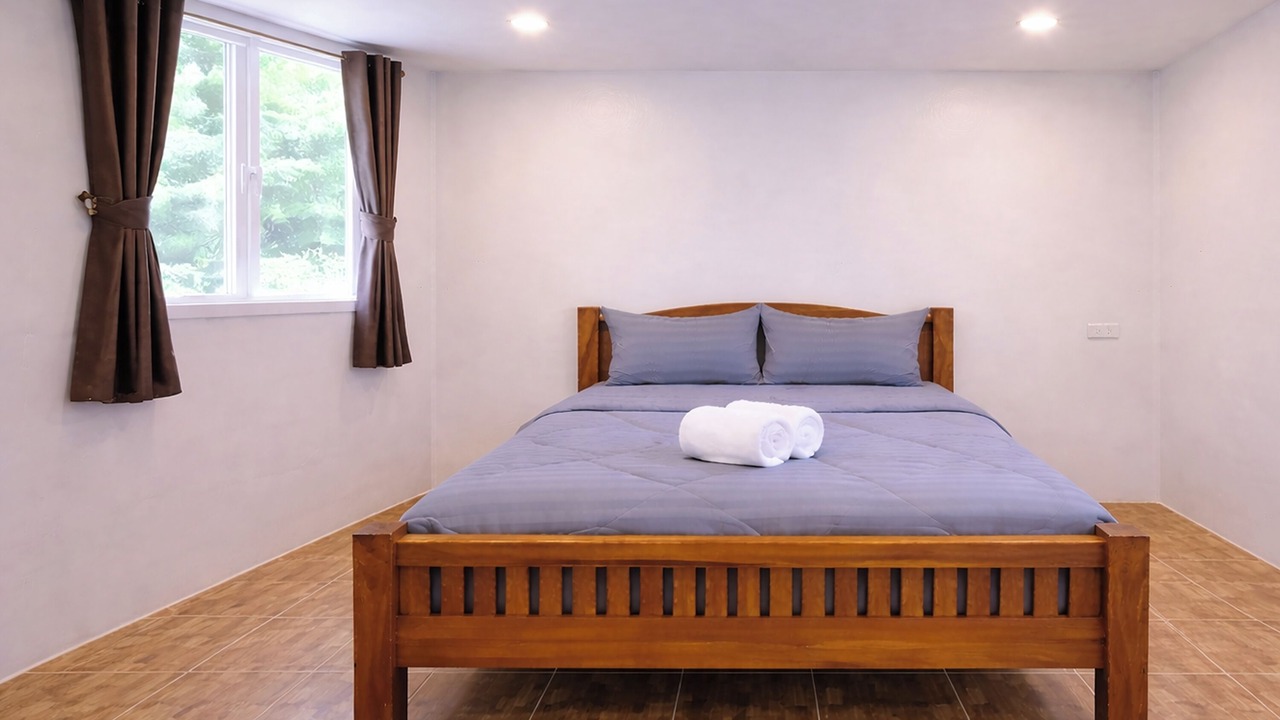 Photo of Bedroom in Ron Phibun