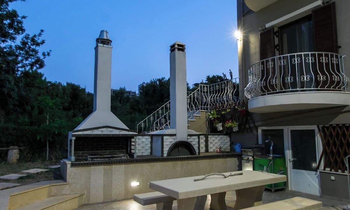 Photo of Outdoor in Violi Charaki