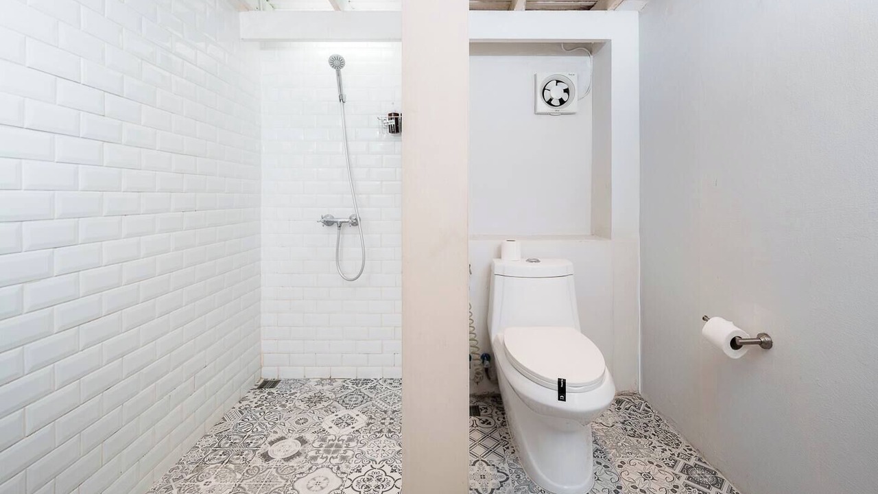 Photo of Bathroom in Maha Phruttharam