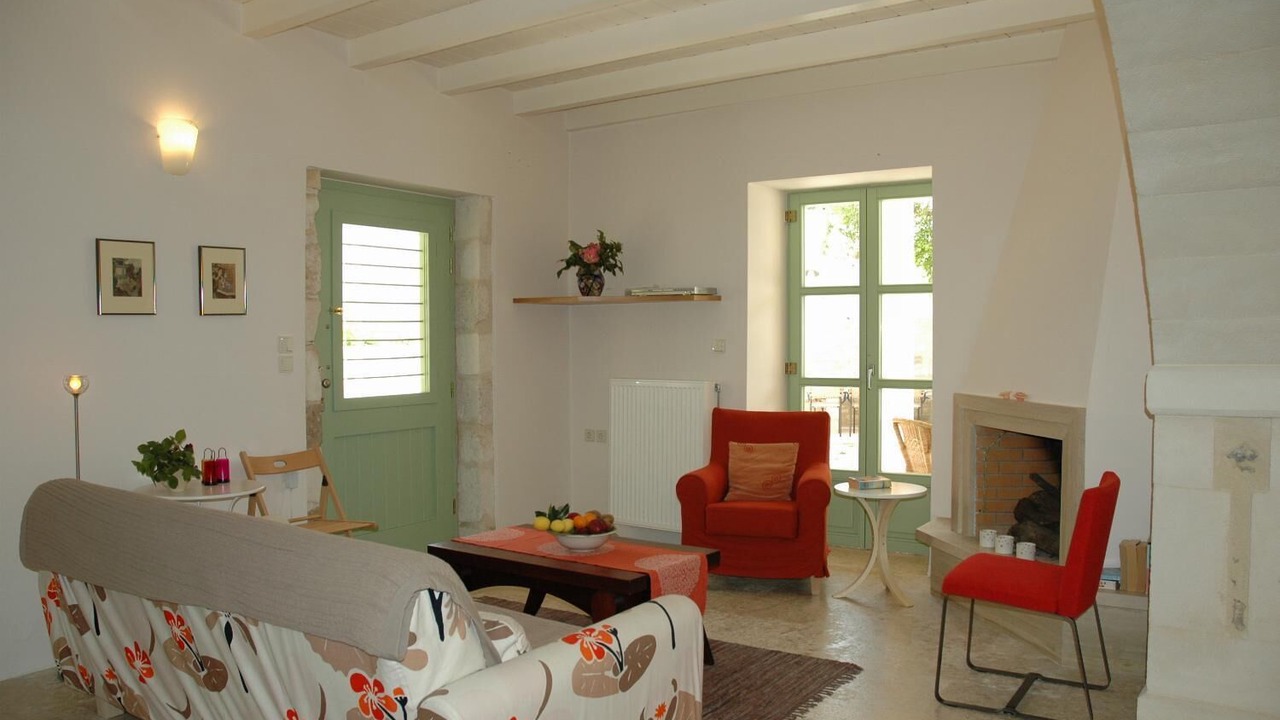 Photo of Livingroom in Armenoi