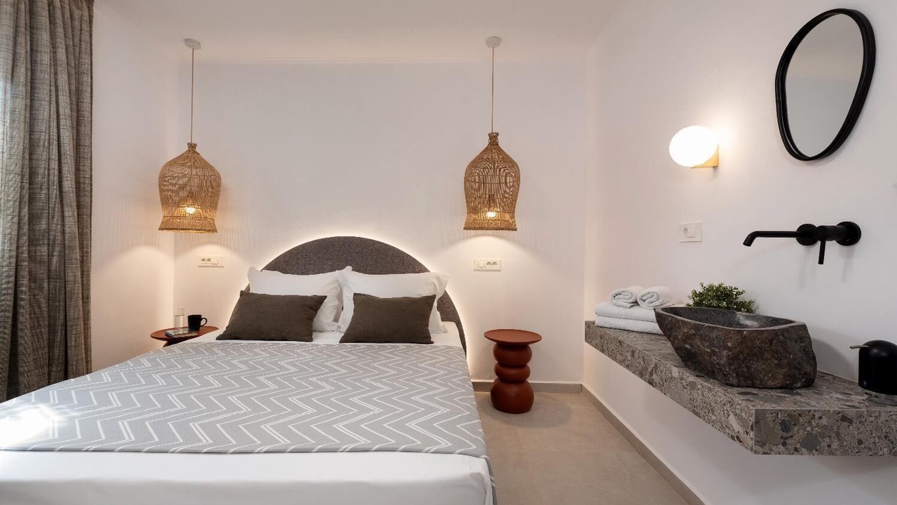 Photo of Bedroom in Paralia Kourna