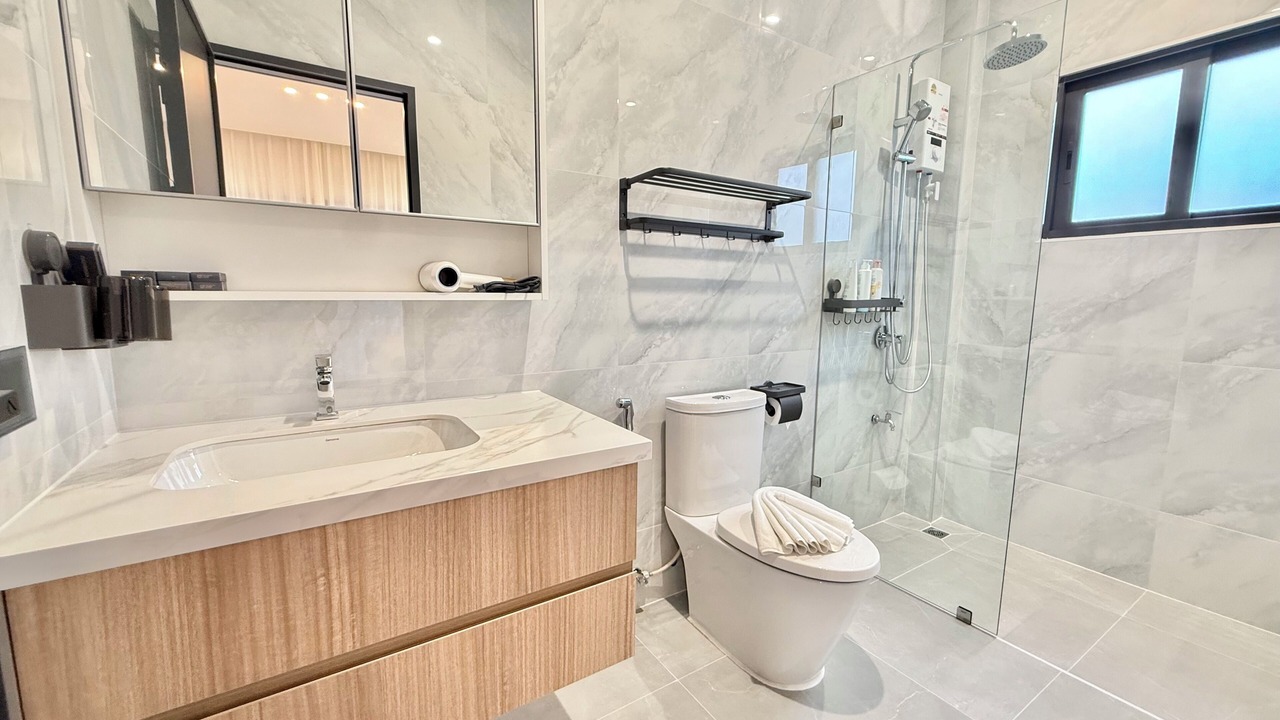 Photo of Bathroom in Wat Ket