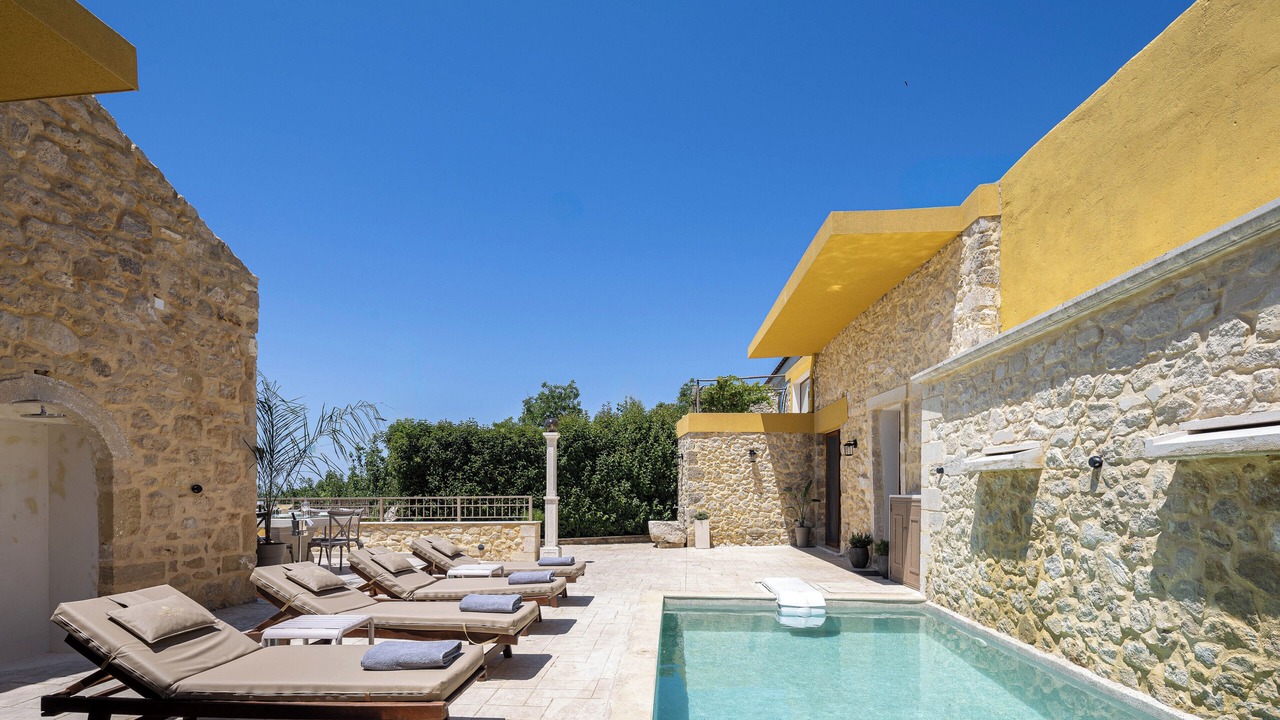 Photo of Outdoor in Monopari