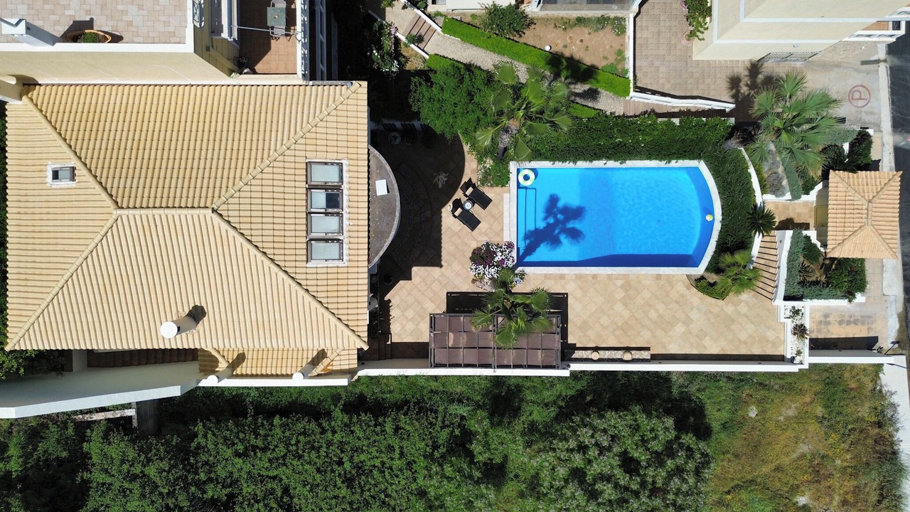 Photo of Outdoor in Platana