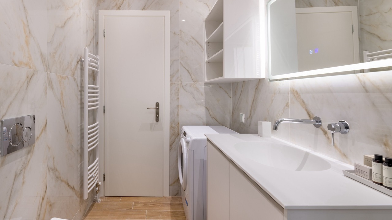 Photo of Bathroom in Marousi