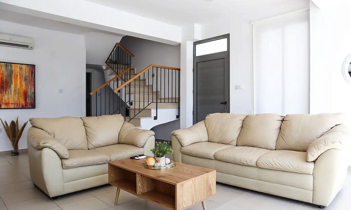 Photo of Livingroom in Latchi