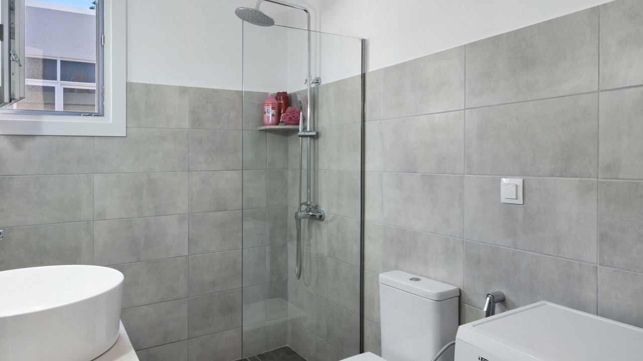 Photo of Bathroom in Kini