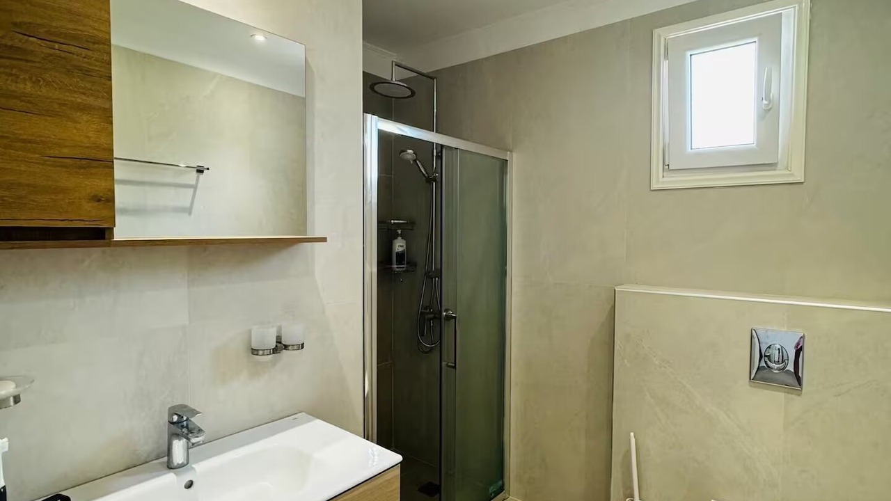 Photo of Bathroom in Tolo