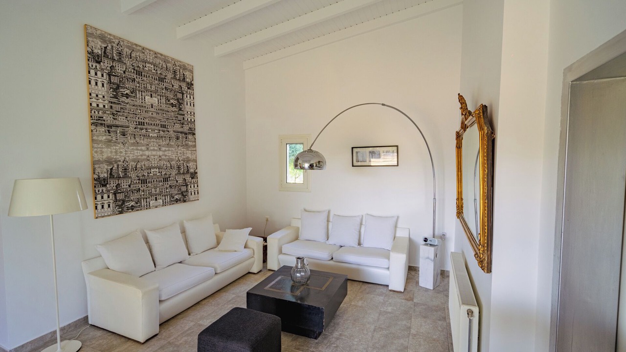 Photo of Livingroom in Amarinthos