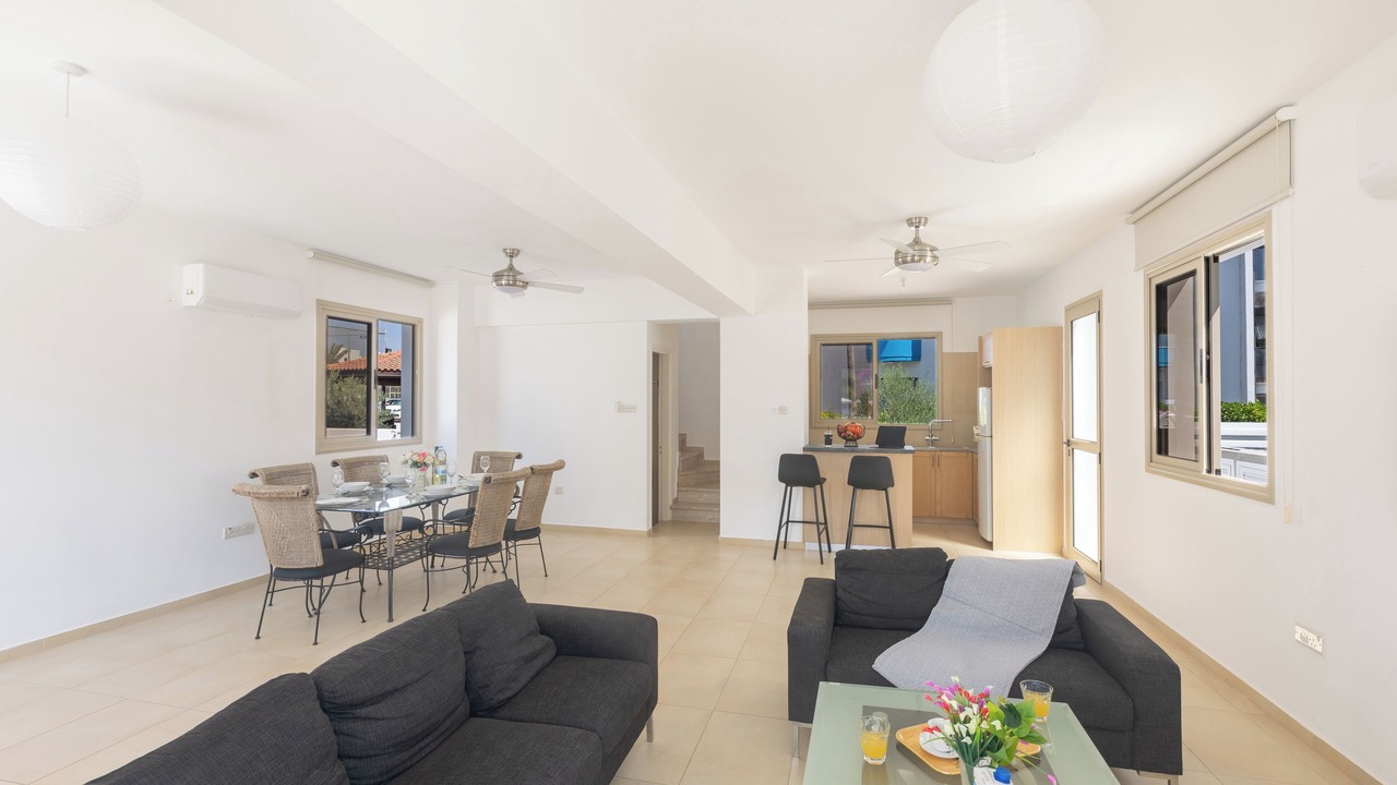 Photo of Livingroom in Pernera