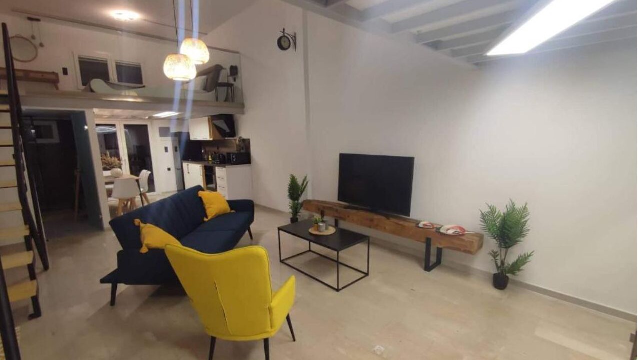 Photo of Livingroom in Molos