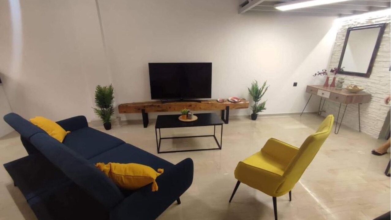 Photo of Livingroom in Molos