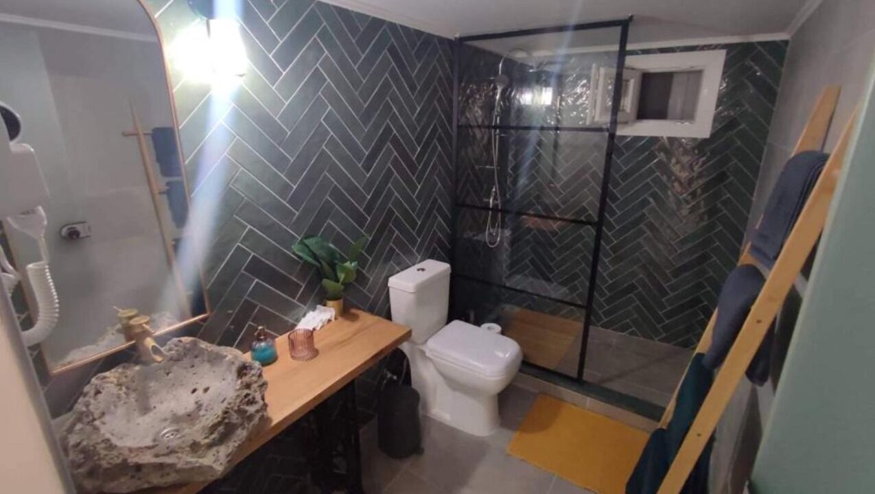 Photo of Bathroom in Molos