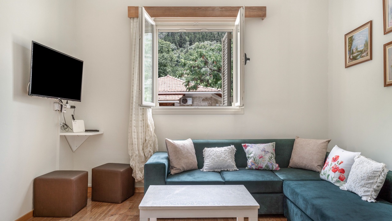 Photo of Livingroom in Sivros