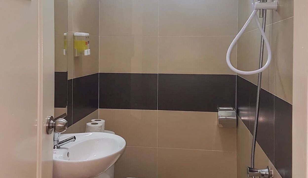 Photo of Bathroom in Chamkar Mon
