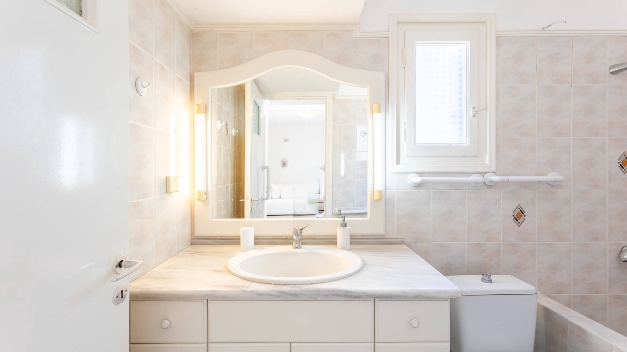 Photo of Bathroom in Diasella