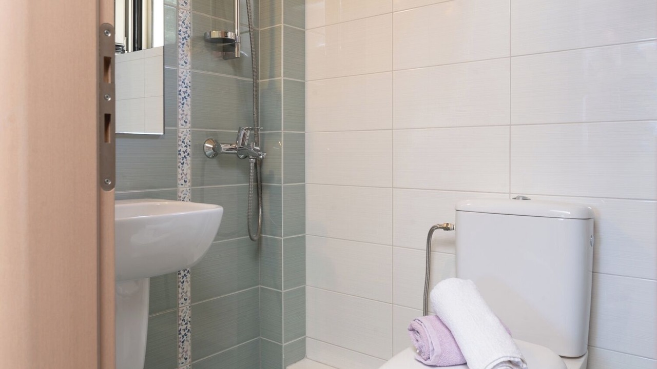 Photo of Bathroom in Argassi