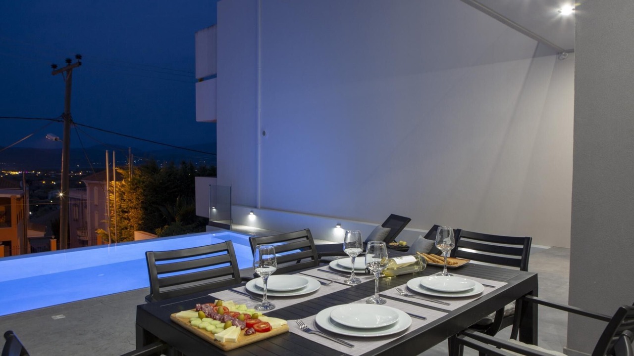 Photo of Outdoor in Apolpaina