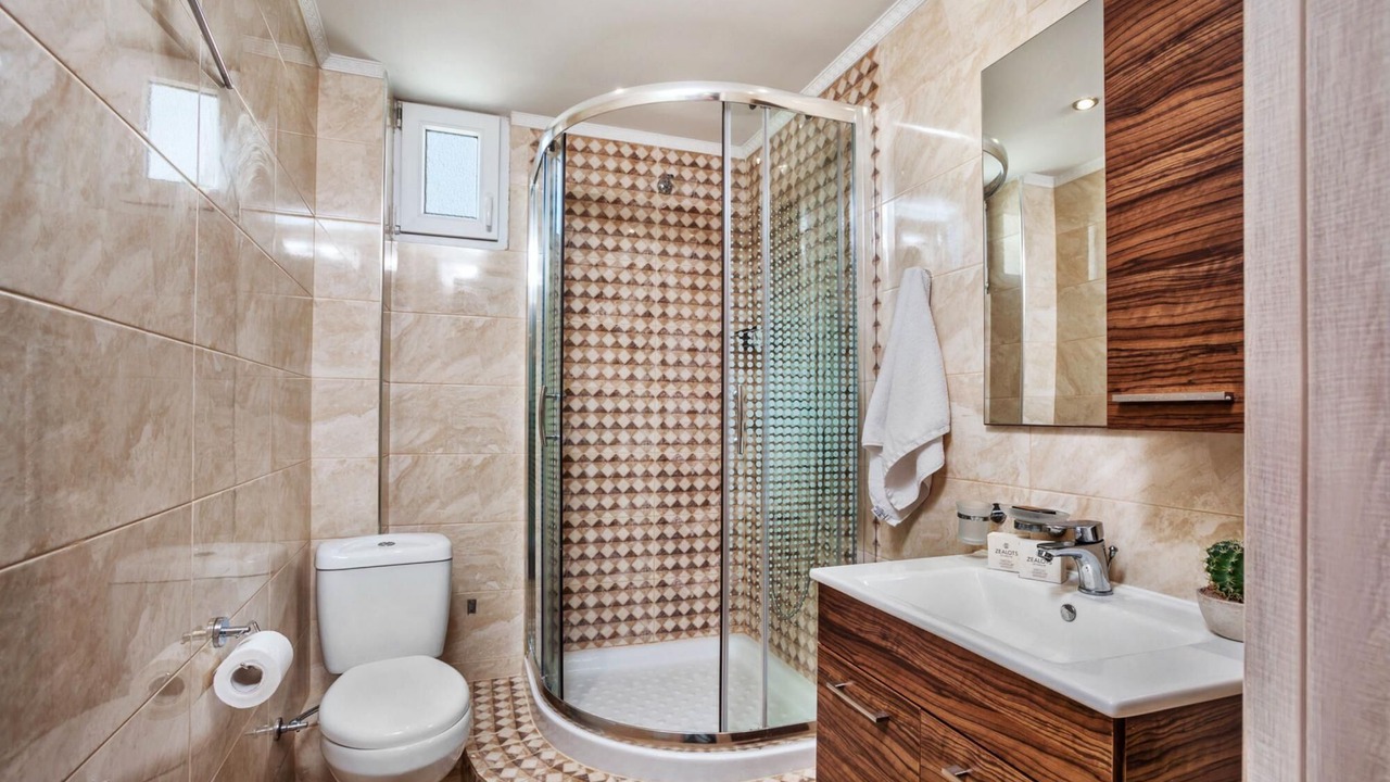 Photo of Bathroom in Pallini