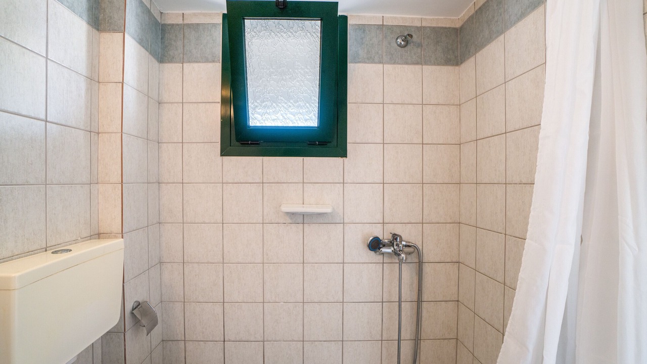Photo of Bathroom in Arillas
