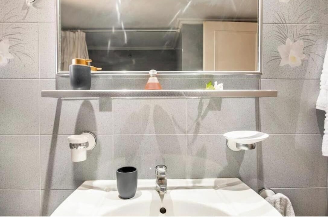 Photo of Bathroom in Petriti