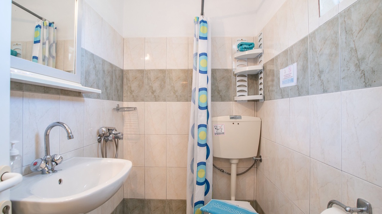 Photo of Bathroom in Logaras