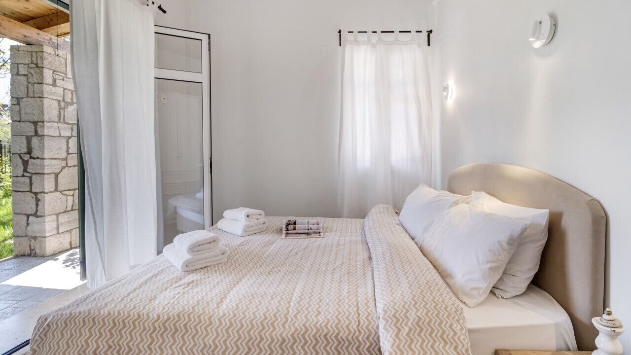 Photo of Bedroom in Asprogerakata