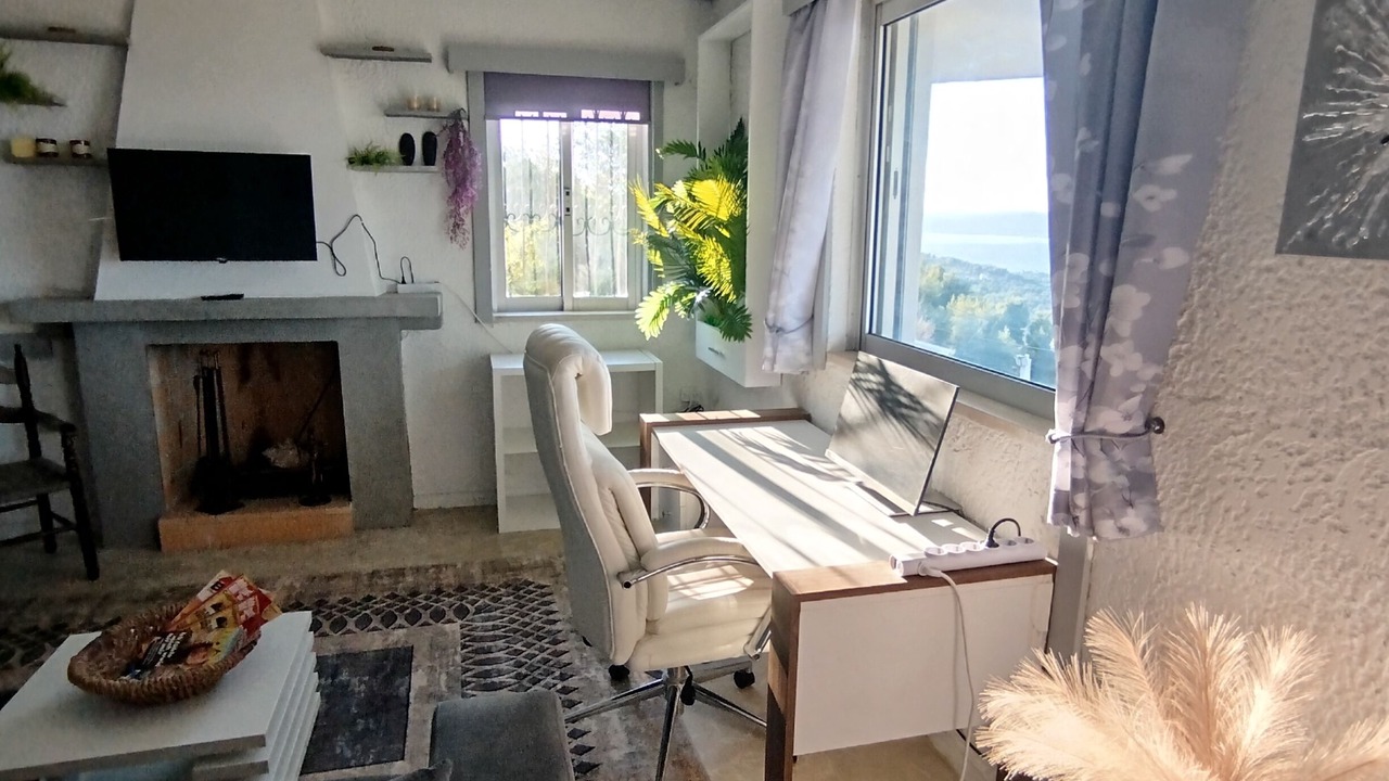 Photo of Livingroom in Kalamos
