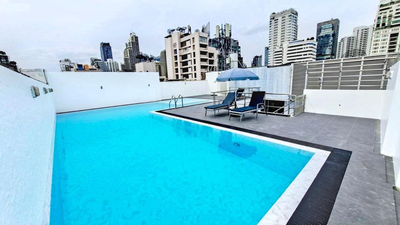 Photo of Outdoor in Khlong Toei Nuea